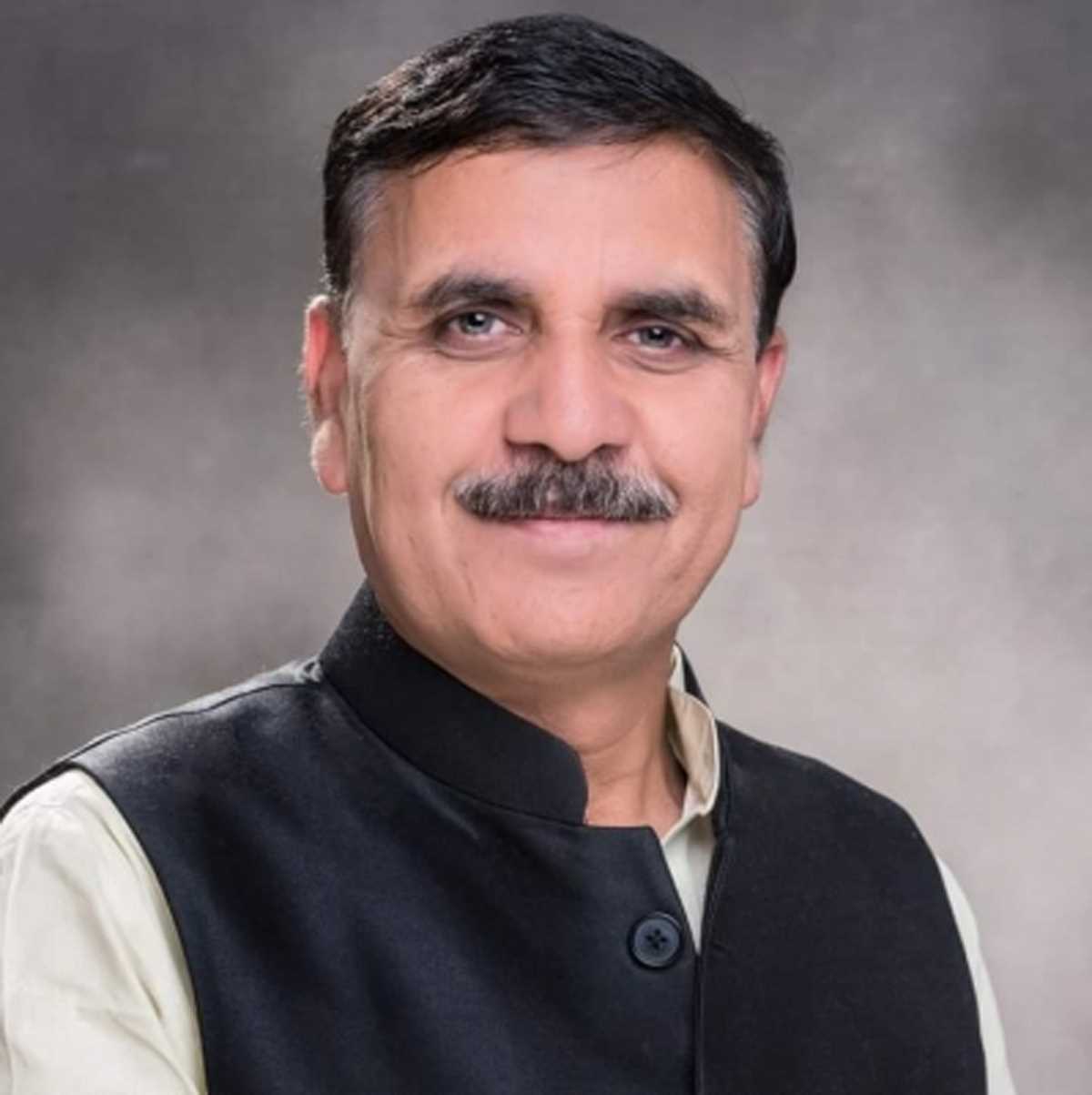 सवालों का जवाब देने के बजाय असल मुद्दे से ध्यान भटकाने लगीं महुआ मोइत्रा : विनोद सोनकर